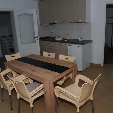 Riverfood&party Centar Aktivnog Odmora Appartement Beocin