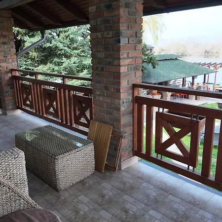 Riverfood&party Centar Aktivnog Odmora * Beocin